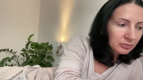 Snapshot of karinablair chatting on 01/31/25, 11:24 Karina online show from 01/31/25, 11:24