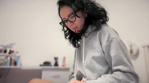 Snapshot of karinablair chatting on 02/25/25, 04:46 Karina online show from 02/25/25, 04:46