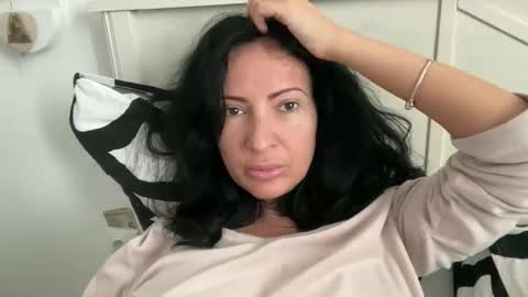 Karina online show from 01/13/26, 10:53