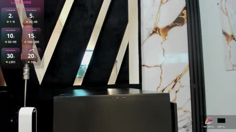 Snapshot of karinasimonz chatting on 12/21/25, 08:05 KarinaSimonz online show from 12/21/25, 08:05