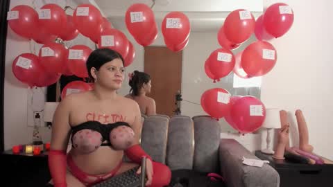 Snapshot of karinasimonz chatting on 02/14/26, 10:50 KarinaSimonz online show from 02/14/26, 10:50