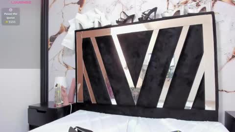 Snapshot of karinasimonz chatting on 02/25/26, 08:40 KarinaSimonz online show from 02/25/26, 08:40