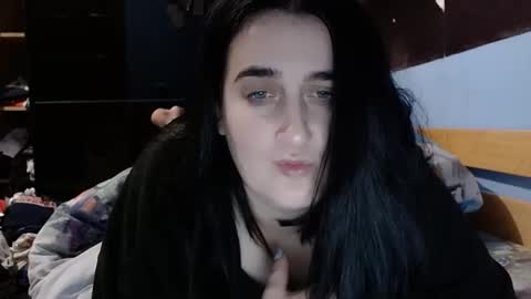 Snapshot of karinkabrunetka2 chatting on 09/22/25, 10:45 karinkabrunetka2 online show from 09/22/25, 10:45