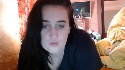 Snapshot of karinkabrunetka2 chatting on 11/25/25, 10:15 karinkabrunetka2 online show from 11/25/25, 10:15