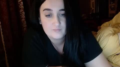 Snapshot of karinkabrunetka2 chatting on 11/25/25, 10:32 karinkabrunetka2 online show from 11/25/25, 10:32