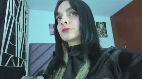 KARINNA  RAVEN online show from 02/10/26, 12:37