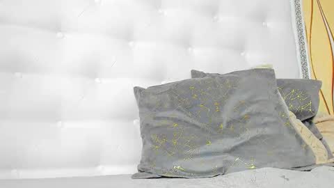 KARISSIA online show from 10/22/25, 04:46