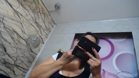 Karito online show from 09/12/25, 11:10