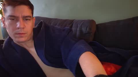 Snapshot of karl_mask chatting on 12/08/24, 02:52 Karl online show from 12/08/24, 02:52