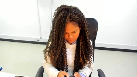 karla_cg online show from 02/26/25, 12:49