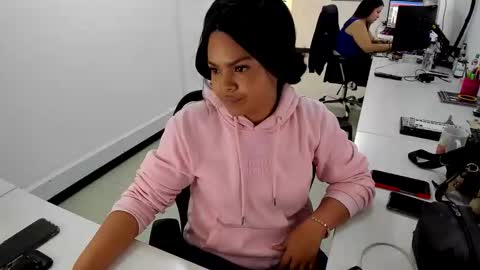 karla_cg online show from 06/04/26, 05:52