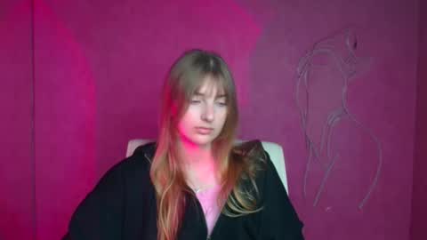 Karla online show from 09/16/25, 05:08