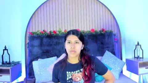 Karla Gonzaless online show from 11/25/25, 09:53