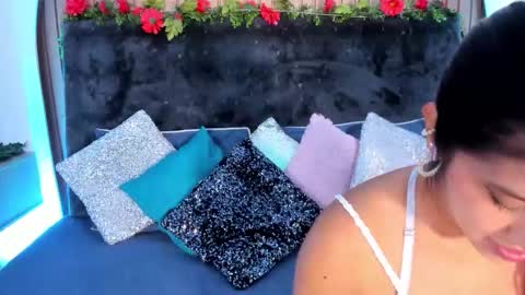 Karla Gonzaless online show from 01/08/26, 06:43