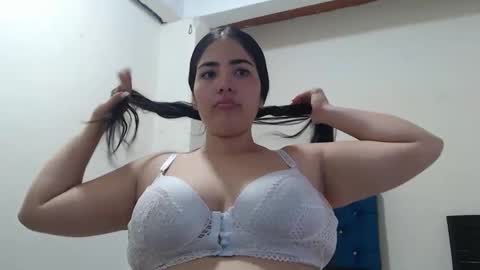 Snapshot of karla_lov2 chatting on 11/06/25, 02:40 karla_lov2 online show from 11/06/25, 02:40