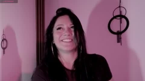 Snapshot of karla_valk1 chatting on 10/02/25, 12:28 karla online show from 10/02/25, 12:28