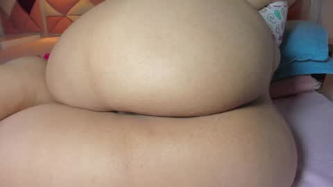 Snapshot of karla_wonderful chatting on 01/08/25, 09:10 karolina online show from 01/08/25, 09:10