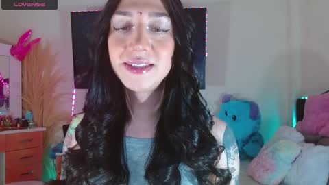 Snapshot of karla_zambrano chatting on 12/23/24, 11:39 karla online show from 12/23/24, 11:39