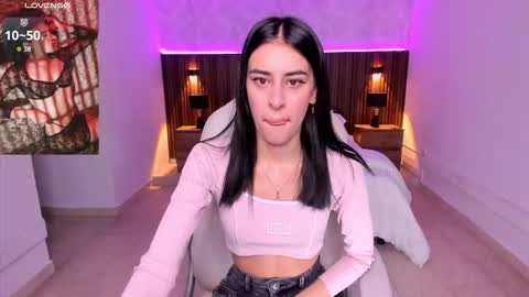 Karlaa  online show from 11/10/25, 10:58