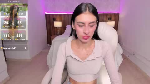 Snapshot of karlaa_james chatting on 05/19/26, 11:05 Karlaa online show from 05/19/26, 11:05