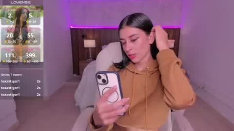 Snapshot of karlaa_james chatting on 06/11/26, 11:08 Karlaa online show from 06/11/26, 11:08