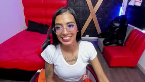 karlaslutskinny__ online show from 04/11/26, 08:46