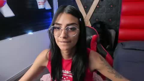 Snapshot of karlaslutskinny__ chatting on 07/05/26, 06:53 karlaslutskinny__ online show from 07/05/26, 06:53