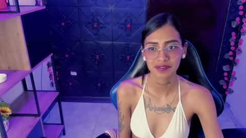 Snapshot of karlaslutskinny__ chatting on 07/11/26, 10:22 karlaslutskinny__ online show from 07/11/26, 10:22