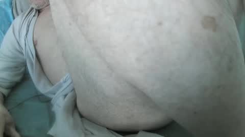 Snapshot of karledgar33 chatting on 03/10/25, 08:04 Karl online show from 03/10/25, 08:04