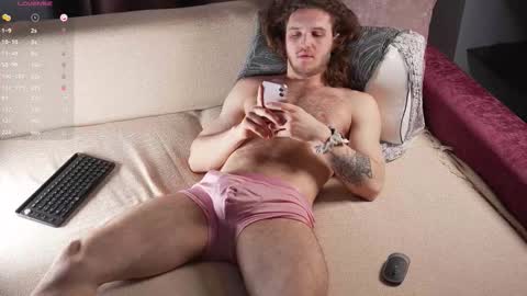 Karlos and Louis online show from 02/28/26, 04:13