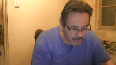 Snapshot of karlpal chatting on 12/25/24, 06:31 karlpal online show from 12/25/24, 06:31