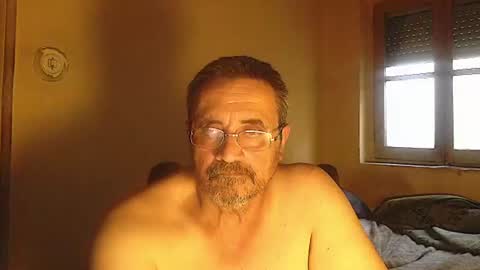 Snapshot of karlpal chatting on 06/12/26, 06:40 karlpal online show from 06/12/26, 06:40