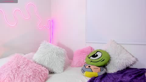 Snapshot of karly__rios chatting on 01/18/25, 08:52 Karlyy online show from 01/18/25, 08:52