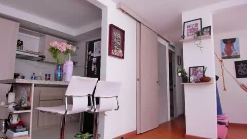 Snapshot of karlye_5 chatting on 12/04/25, 01:09 Karlye online show from 12/04/25, 01:09