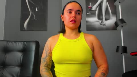   online show from 11/01/25, 05:48