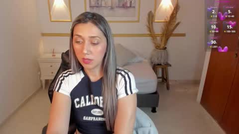 karlyy_ online show from 02/16/26, 07:10
