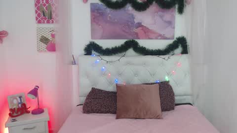 Snapshot of karol_adams_1 chatting on 12/10/24, 10:26 karol online show from 12/10/24, 10:26