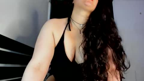 Snapshot of karol_hot_sex chatting on 01/14/25, 10:48 Karol online show from 01/14/25, 10:48