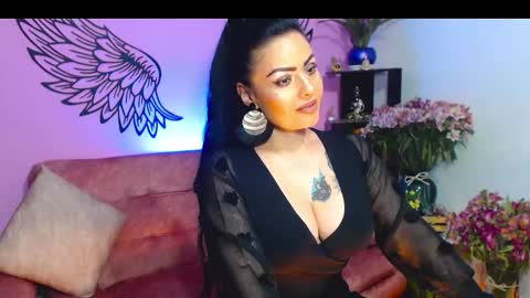Snapshot of karol_kennedy chatting on 10/05/25, 05:39 Karol Kenedy online show from 10/05/25, 05:39