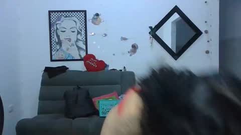    online show from 01/10/25, 10:28