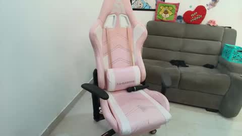    online show from 03/03/25, 02:48