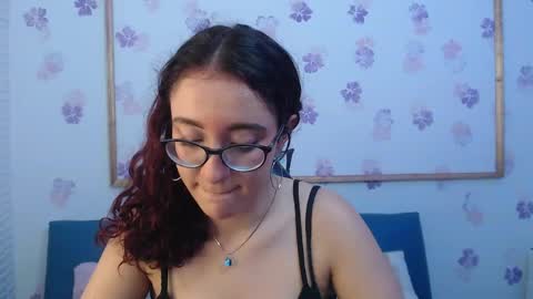 Snapshot of karol_prescot chatting on 05/09/26, 02:33 Karol online show from 05/09/26, 02:33