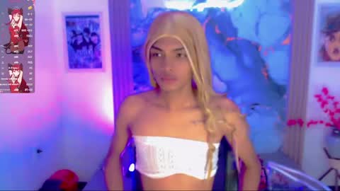 Snapshot of karol_vanessa__ chatting on 05/26/26, 11:28 karol Vanessa online show from 05/26/26, 11:28