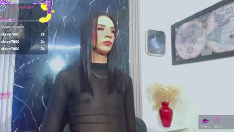 Snapshot of karol_vanessa__ chatting on 06/15/26, 11:45 karol Vanessa online show from 06/15/26, 11:45