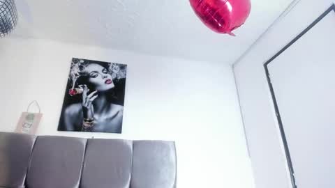 Snapshot of karol_wish chatting on 04/27/26, 04:10 karol_wish online show from 04/27/26, 04:10