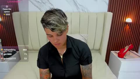 Snapshot of karolandluna chatting on 02/07/25, 07:40 Karol and Luna online show from 02/07/25, 07:40