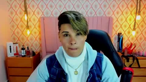 Snapshot of karolandluna chatting on 03/03/25, 03:08 Karol and Luna online show from 03/03/25, 03:08