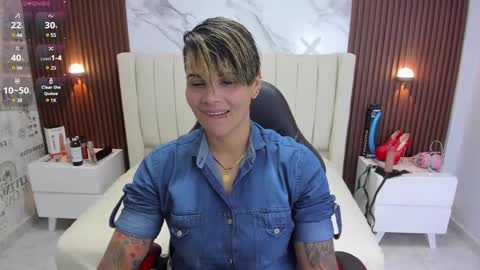 Snapshot of karolandluna chatting on 03/04/25, 02:49 Karol and Luna online show from 03/04/25, 02:49