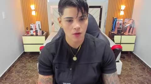 Snapshot of karolandluna chatting on 10/02/25, 02:29 Karol and Luna online show from 10/02/25, 02:29