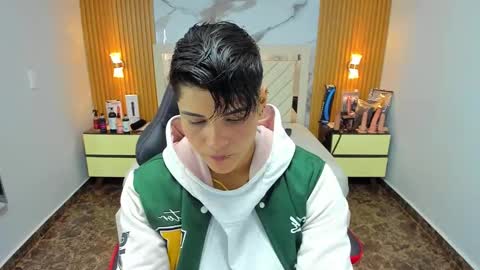 Snapshot of karolandluna chatting on 10/03/25, 03:03 Karol and Luna online show from 10/03/25, 03:03